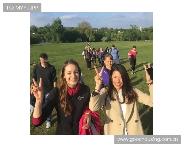 两岁马London Is Blue勇夺布莱顿马场1100米赛首胜展现惊人潜力 两岁马London Is Blue勇夺布莱顿马场1100米赛首胜展现惊人潜力