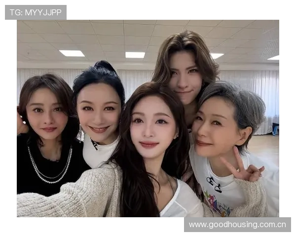 《浪姐团综展现无敌团魂 姐姐们赛后同游放松释放心情》 《浪姐团综展现无敌团魂 姐姐们赛后同游放松释放心情》